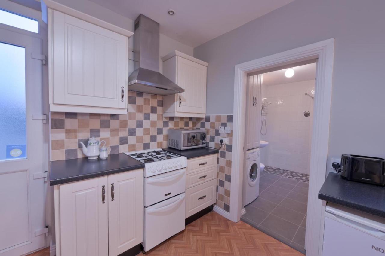 Ocean Breeze Apartment Lahinch Eksteriør billede