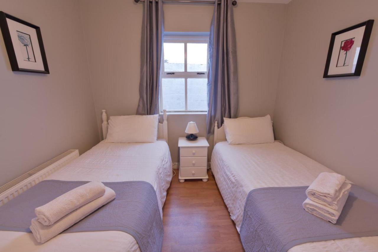 Ocean Breeze Apartment Lahinch Eksteriør billede